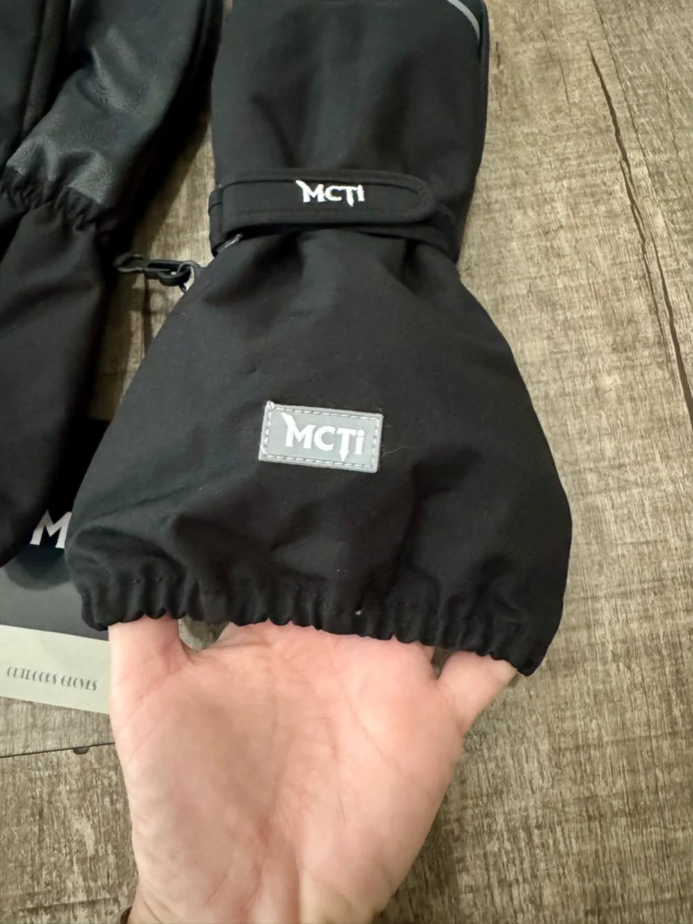 NWT MCTi Kids Winter Gloves Waterproof‎ Windproof Insulated Black Kids-19